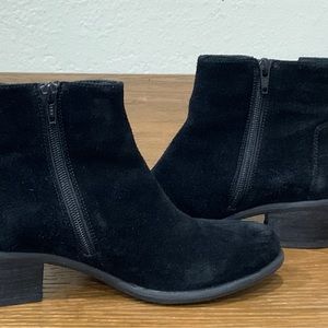 Blonde Mandy Waterproof Black Suede Leather Bootie with Side Zipper, Size 7.